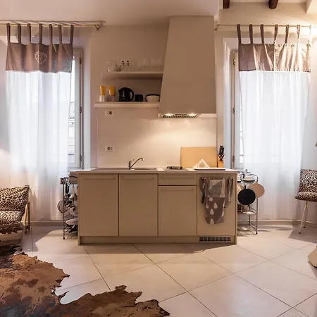 Housmart Castiglione 76 Болонья